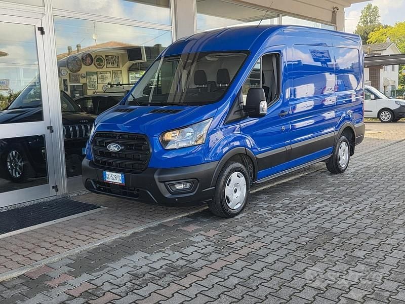 Usata Ford Transit Trend 131 CV (96 kW) 2025 Blu Berlina