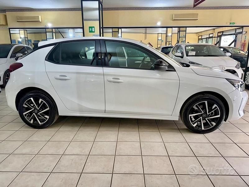 Usado Opel Corsa 101 CV (74 kW) 2025 Blanco Utilitario