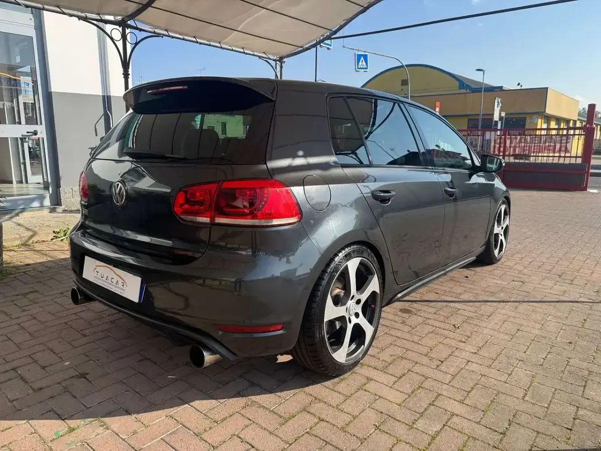 Usata VW Golf VI GTI 211 CV (155 kW) 2011 Nero Utilitaria
