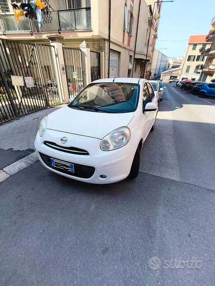 Usata Nissan Micra 80 CV (58 kW) 2012 Bianco Utilitaria