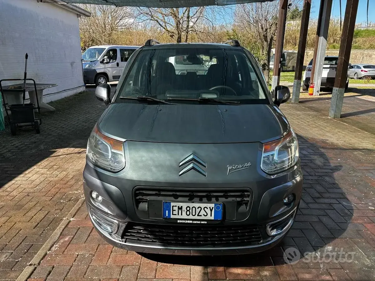 Usata Citroën C3 Picasso Attraction 92 CV (67 kW) 2012 Grigio Monovolume