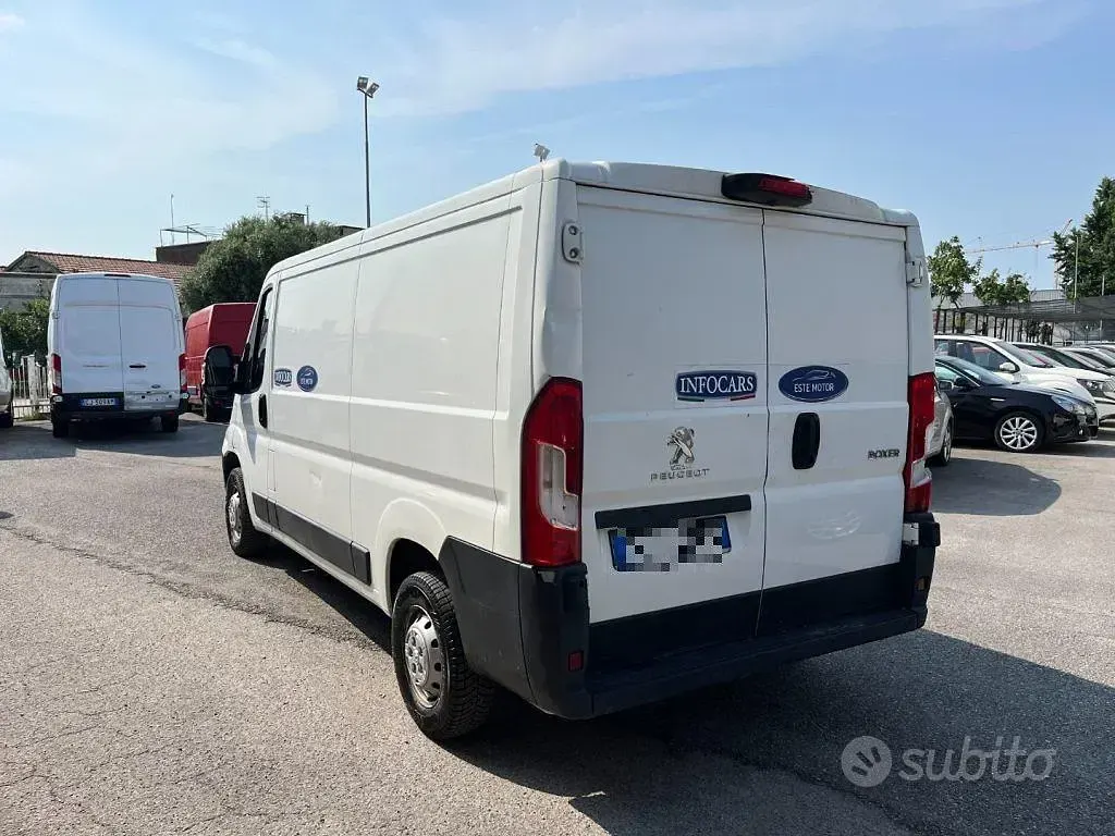 Usata Peugeot Boxer 131 CV (96 kW) 2018 Bianco pastello Furgone