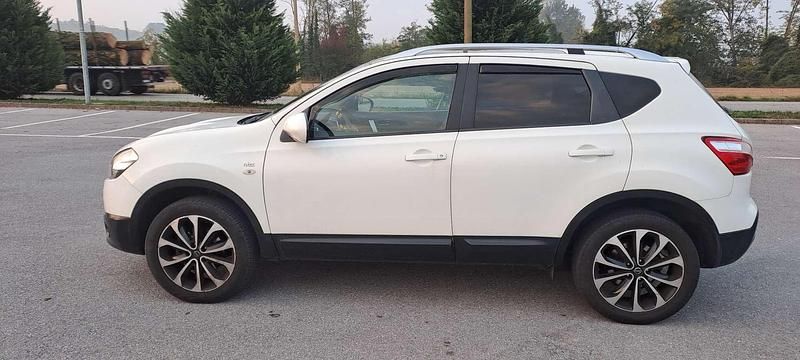 Usata Nissan Qashqai N-TEC 141 CV (103 kW) 2011 SUV