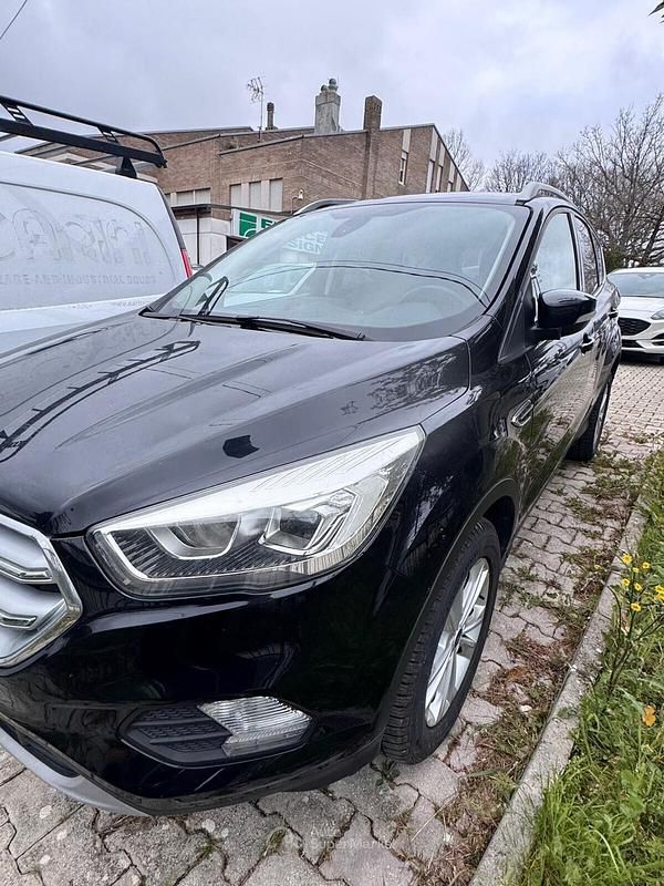 Usata Ford Kuga Titanium 150 CV (110 kW) 2018 Nero SUV