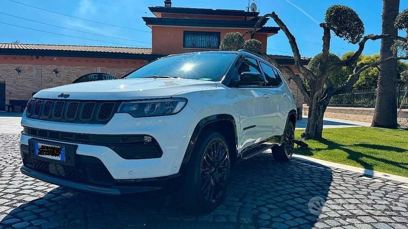 Usata Jeep Compass 240 CV (176 kW) 2023 Bianco SUV