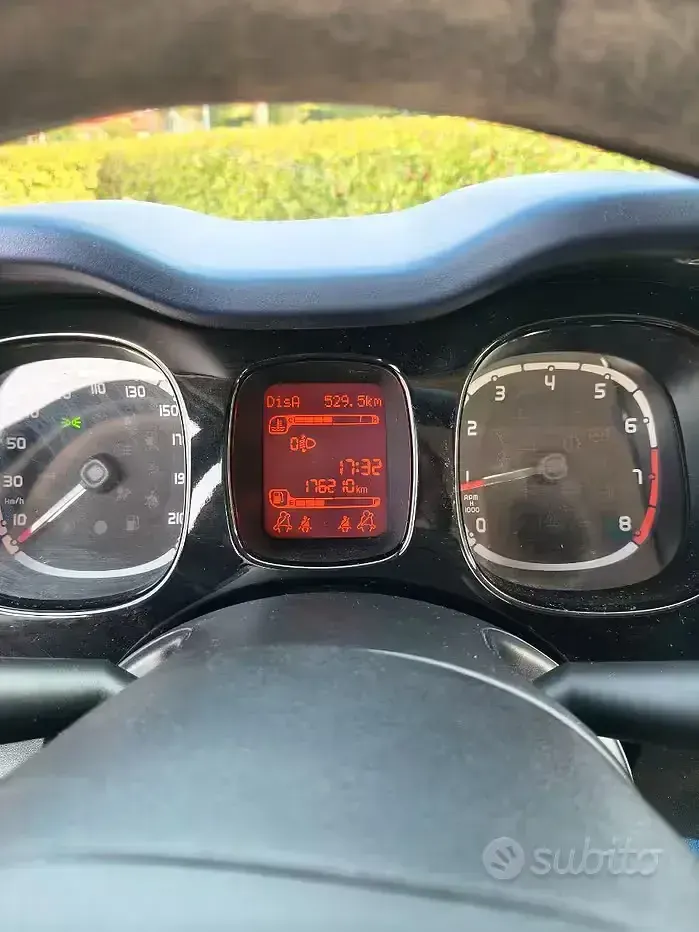 Usata Fiat Panda Lounge 69 CV (50 kW) 2012 Utilitaria