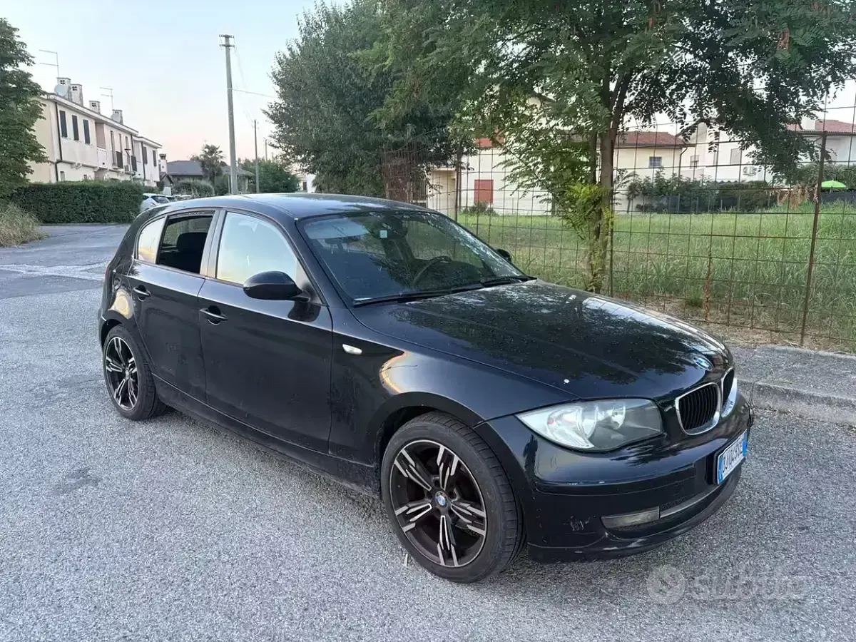 Usata BMW 118 143 CV (105 kW) 2007 Nero Utilitaria
