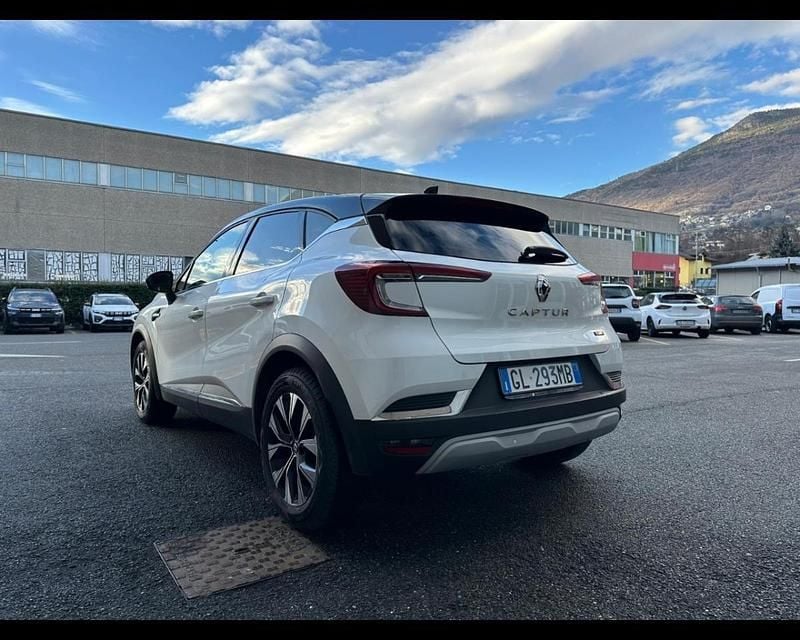 Usata Renault Captur Techno 145 CV (106 kW) 2023 Bianco SUV