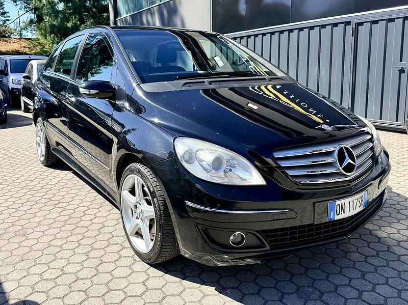 Usata Mercedes B180 109 CV (80 kW) 2007 Nero Monovolume
