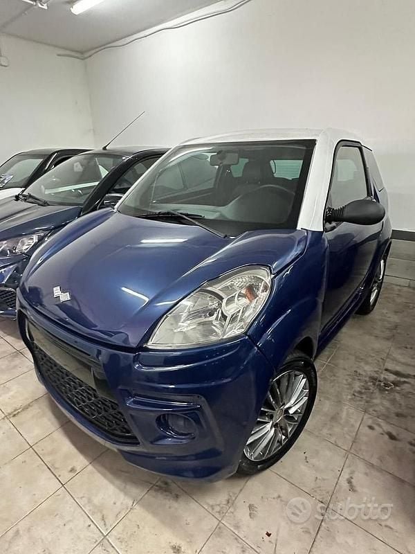 Blu Usata 2016 Ligier JS50 Due volumi | 5990 € (Ottimo prezzo) - Immagine 1/4