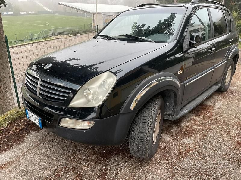 Nero Usata 2006 Ssangyong (KGM) Rexton SUV | 1800 € (Super prezzo) - Immagine 1/4