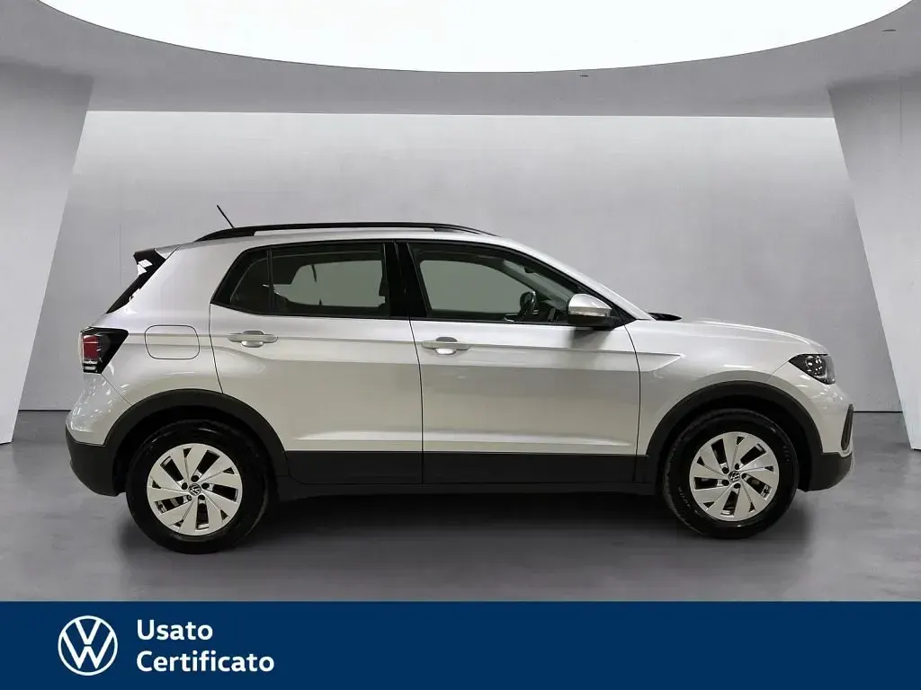 Usata VW T-Cross Life 95 CV (69 kW) 2024 Grigio pastello SUV