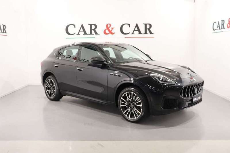 Nero tempesta Nuova 2024 Maserati Grecale GT SUV | 82.900 € - Immagine 1/4