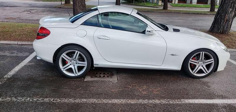 Usata Mercedes SLK200 2LOOK Edition 184 CV (135 kW) 2010 Bianco Cabrio