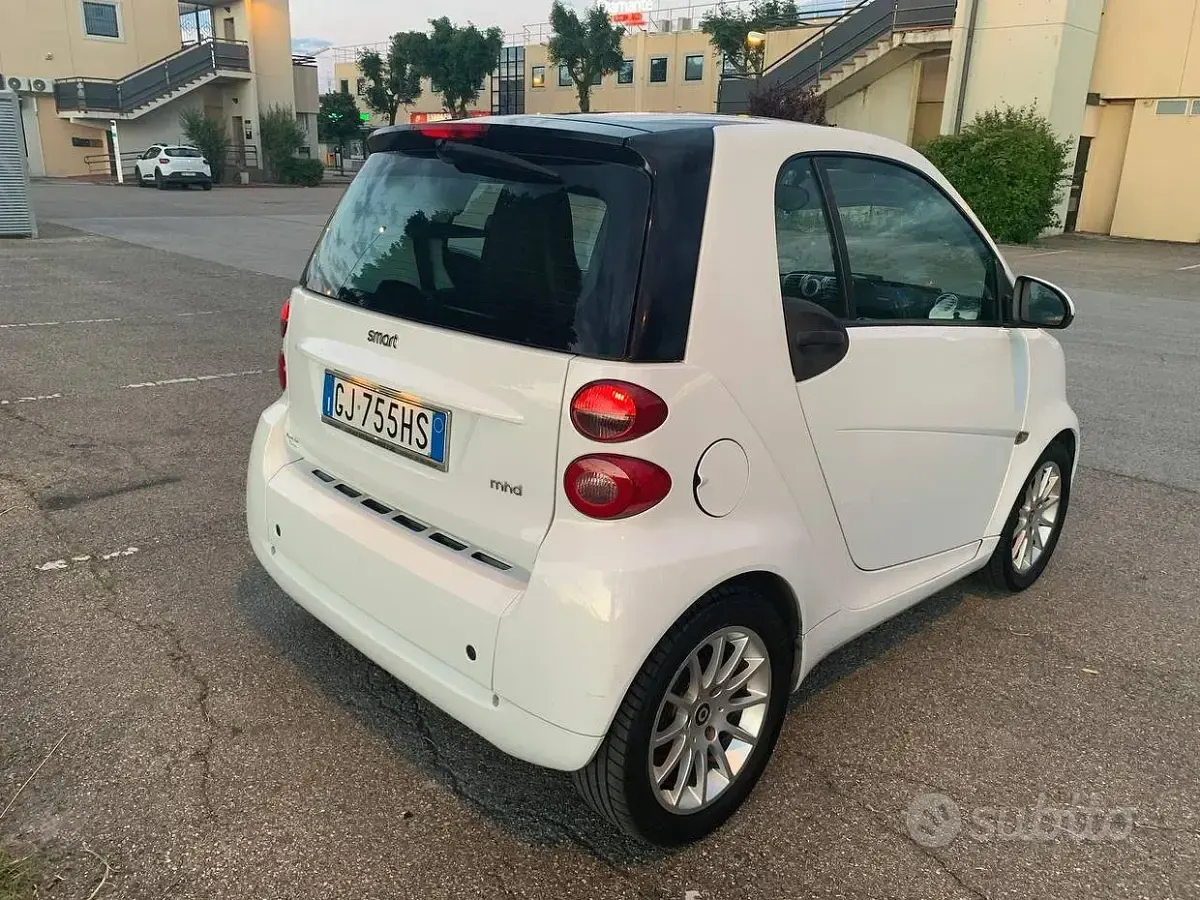 Usata Smart ForTwo Coupé 71 CV (52 kW) 2012 Bianco Coupé