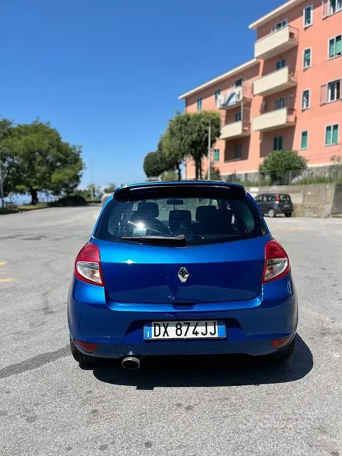 Usata Renault Clio 75 CV (55 kW) 2009 Blu