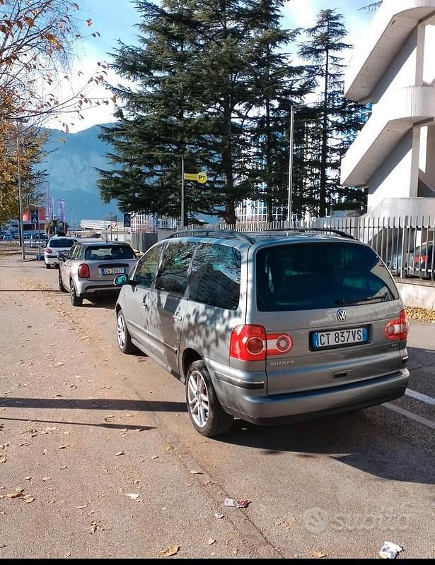 Usata VW Sharan 115 CV (84 kW) 2005 Grigio Monovolume
