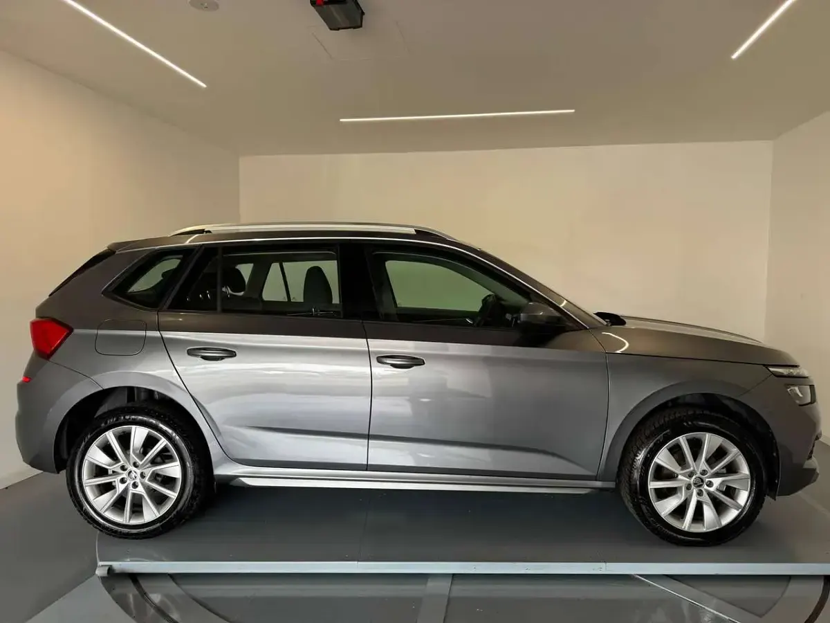 Usata Skoda Kamiq Style 110 CV (80 kW) 2023 Grigio grafite SUV