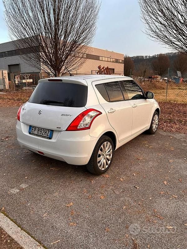 Usata Suzuki Swift 2012 Bianco Utilitaria