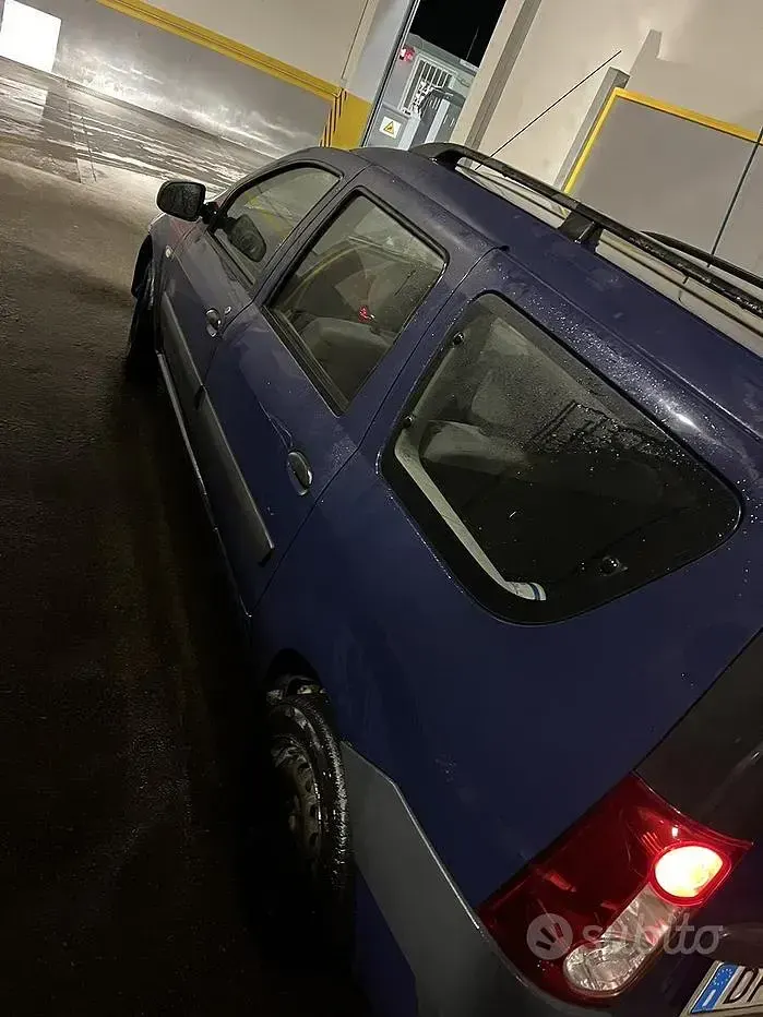 Usata Dacia Logan 68 CV (50 kW) 2007 Blu Station wagon