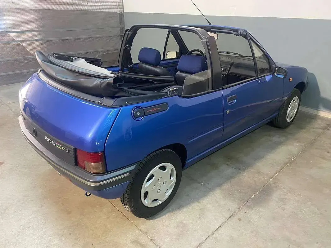 Usata Peugeot 205 54 CV (39 kW) 1993 Cabrio