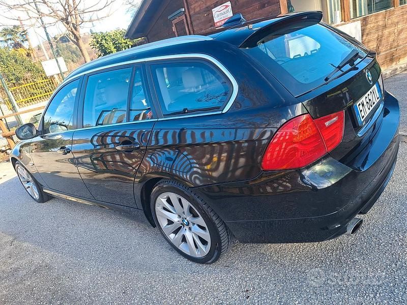 Usata BMW 316 116 CV (85 kW) 2012 Nero Station wagon