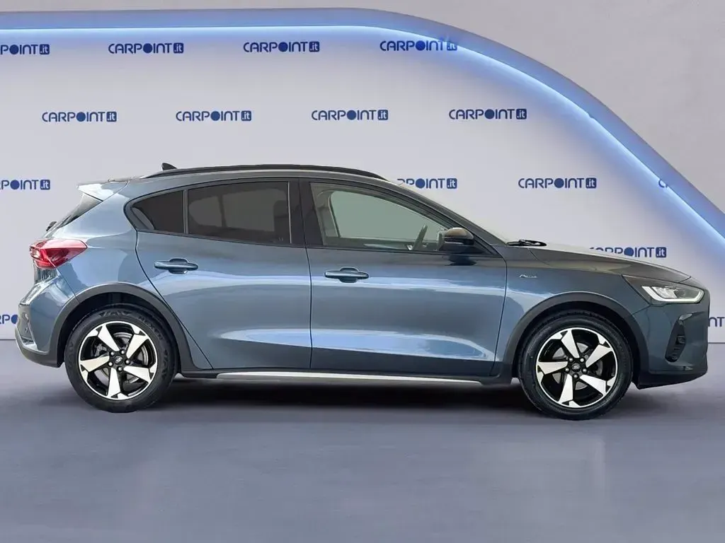 Usata Ford Focus Active 125 CV (91 kW) 2022 Blu SUV