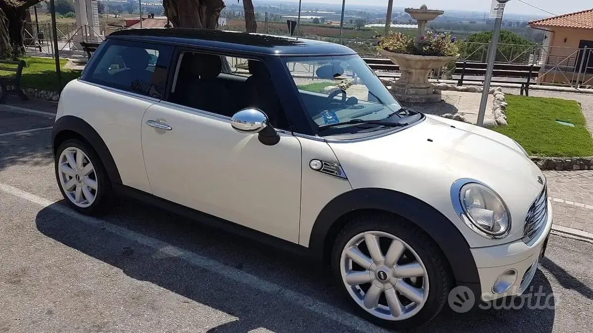 Usata Mini Cooper Coupé 112 CV (82 kW) 2010 Bianco Coupé