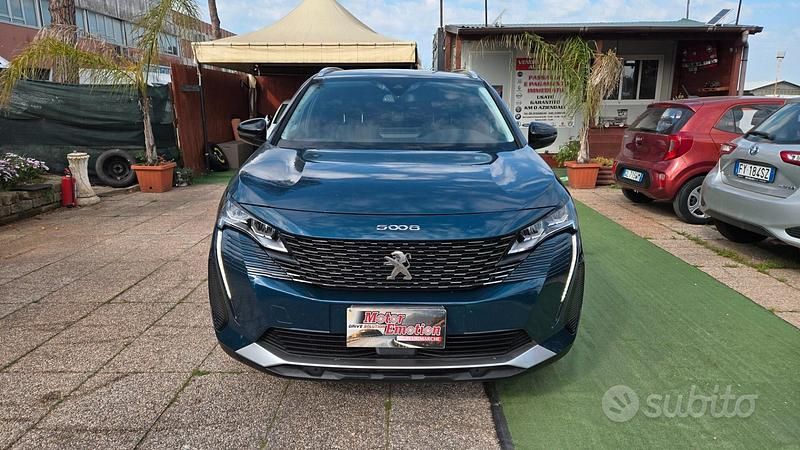 Usata Peugeot 5008 Allure 131 CV (96 kW) 2022 Blu SUV