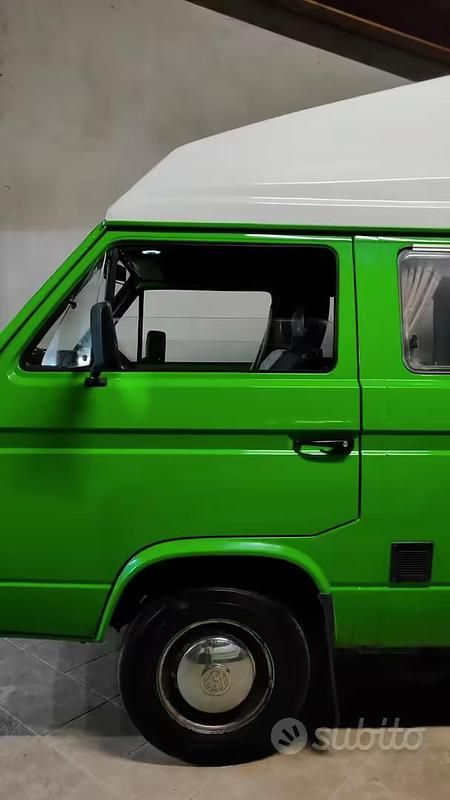 Usata VW T3 69 CV (50 kW) 1982 Verde Furgone