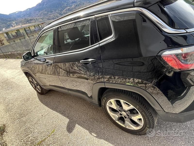 Usata Jeep Compass Limited 120 CV (88 kW) 2019 Nero SUV