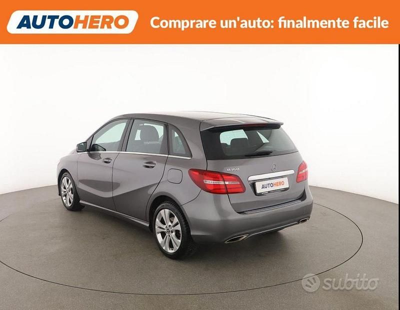 Begagnad Mercedes B160 AMG 102 HK (75 kW) 2018 Grå Minibuss