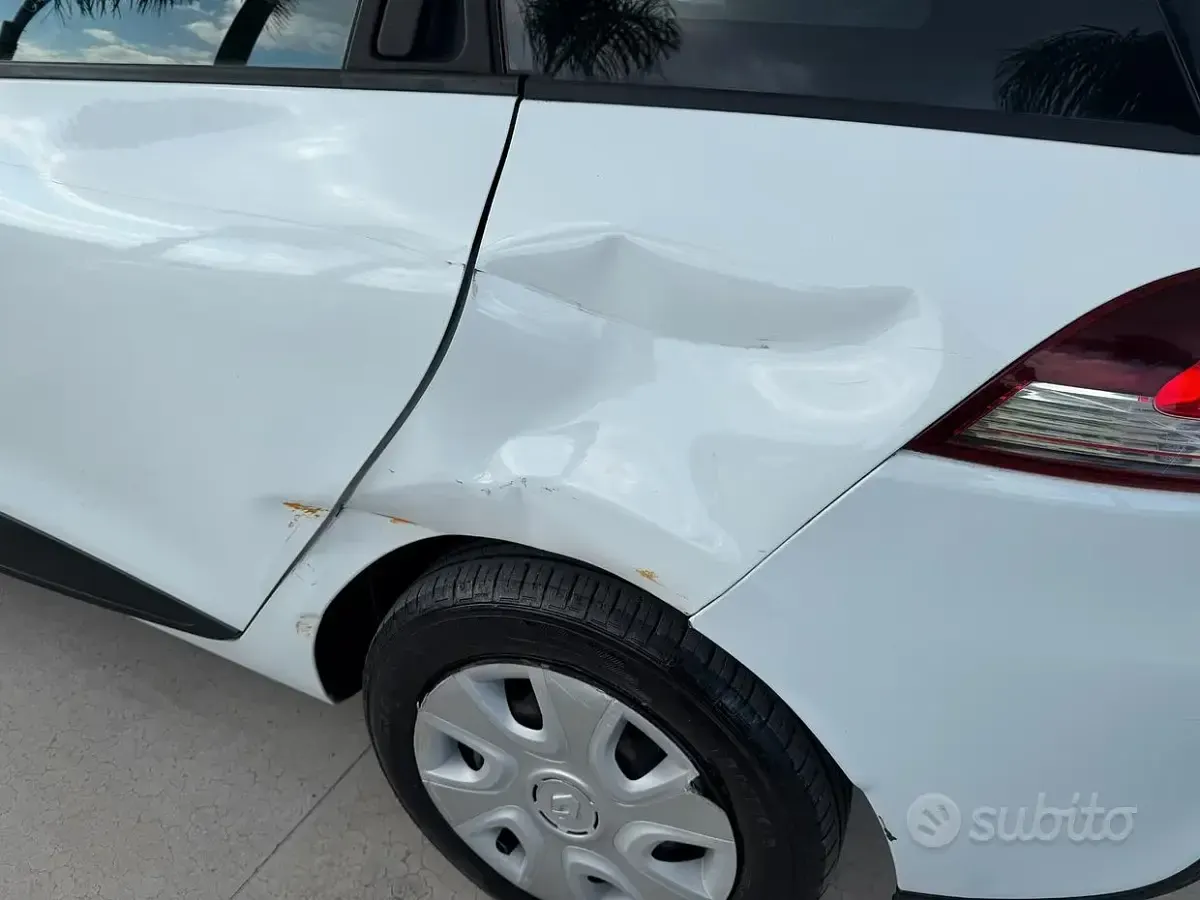 Usata Renault Clio 75 CV (55 kW) 2018 Bianco Station wagon