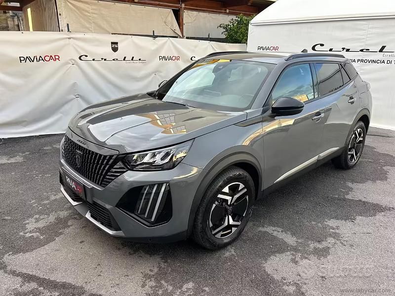 Usata Peugeot 2008 GT 131 CV (96 kW) 2024 Grigio SUV