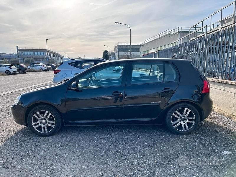 Usata VW Golf VI United 122 CV (89 kW) 2009 Nero Utilitaria