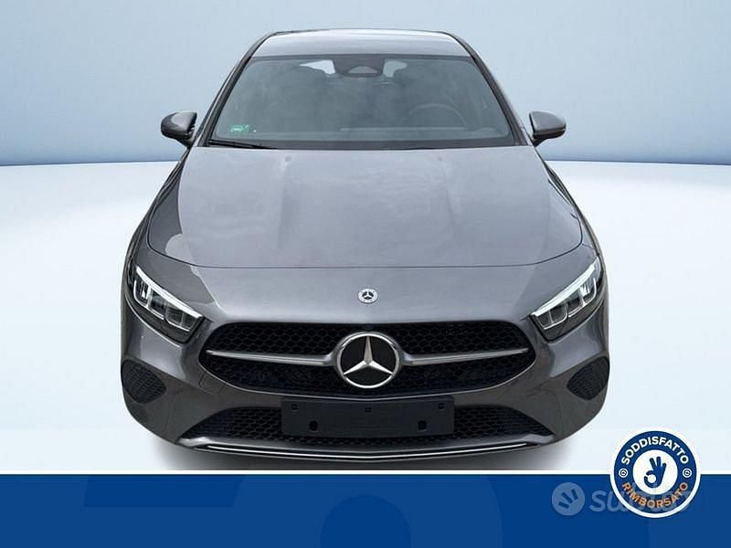Nuova Mercedes A250 Advanced Plus 217 CV (159 kW) 2025 Grigio Berlina