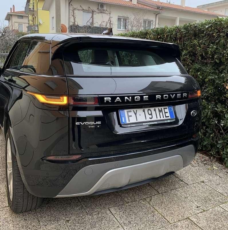 Usata Land Rover Range Rover evoque 150 CV (110 kW) 2020 Nero SUV