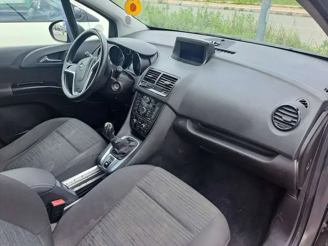 Usata Opel Meriva 120 CV (88 kW) 2015 Monovolume