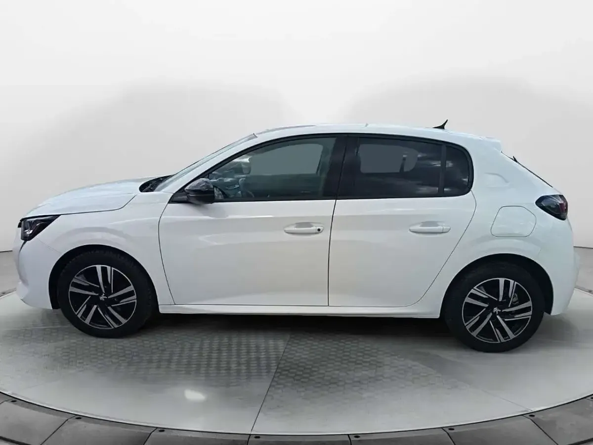Usata Peugeot 208 Allure 102 CV (75 kW) 2022 Bianco Utilitaria