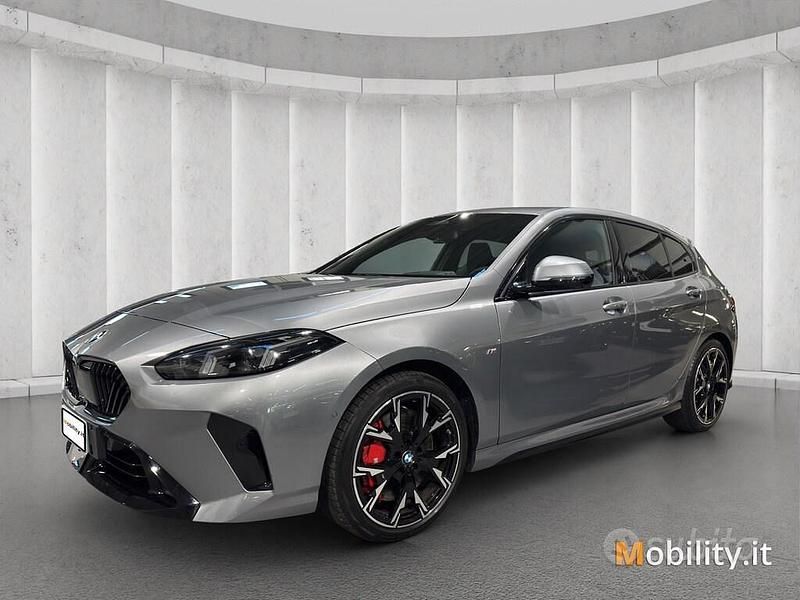 Usata BMW 118 Comfort Edition 150 CV (110 kW) 2024 Skyscraper grey metallic Utilitaria