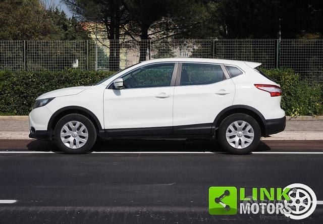 Usata Nissan Qashqai Acenta 131 CV (96 kW) 2014 Bianco SUV