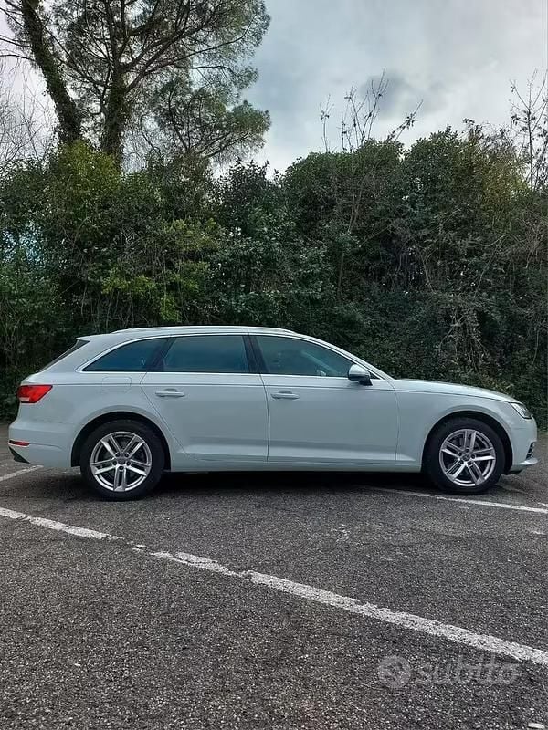 Usata Audi A4 S-Line 150 CV (110 kW) 2018 Bianco Station wagon