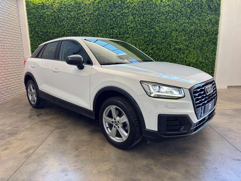 Usata Audi Q2 Business 116 CV (85 kW) 2017 Bianco SUV