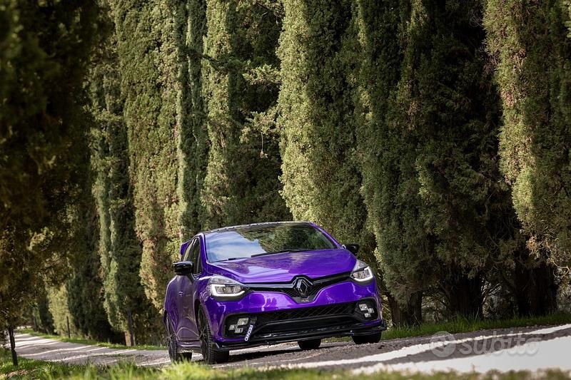 Usata Renault Clio IV Trophy 220 CV (161 kW) 2016 Nero Berlina