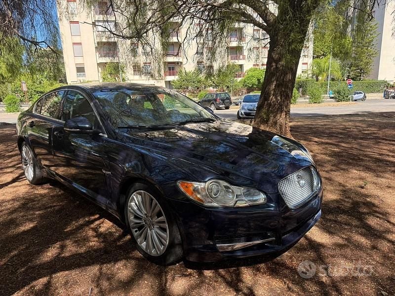 Usata Jaguar XF Luxury 241 CV (177 kW) 2010 Blu/azzurro Berlina