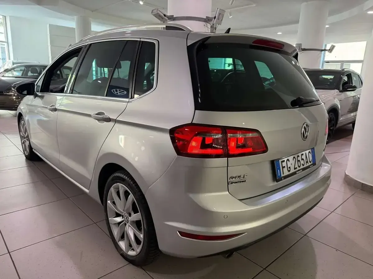 Usata VW Golf Sportsvan Highline 116 CV (85 kW) 2016 Other Monovolume