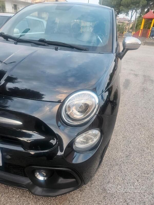 Usata Abarth 595 165 CV (121 kW) 2022 Nero Utilitaria