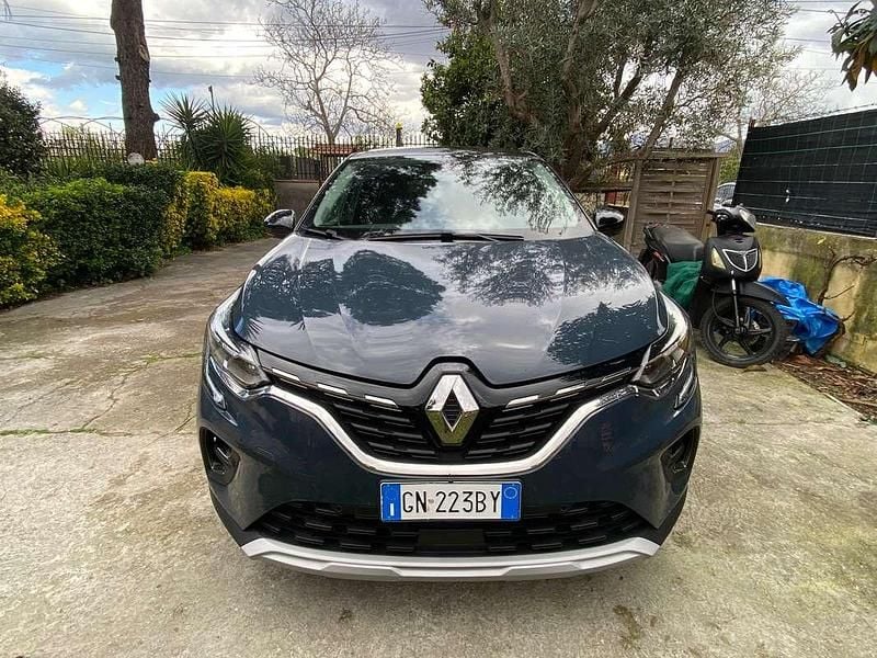 Begagnad Renault Captur Techno 94 HK (69 kW) 2023 Blå SUV