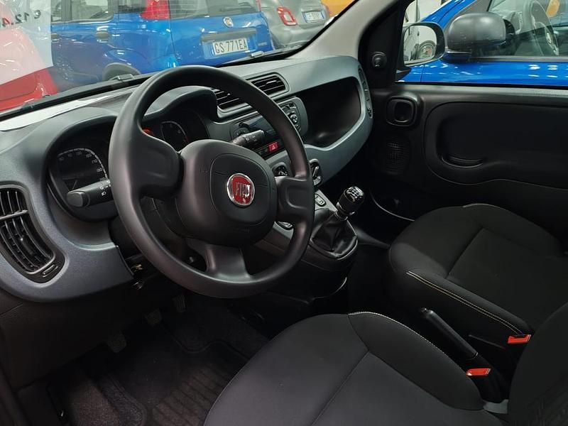 Usata Fiat Panda 70 CV (51 kW) 2024 Nero Cabrio
