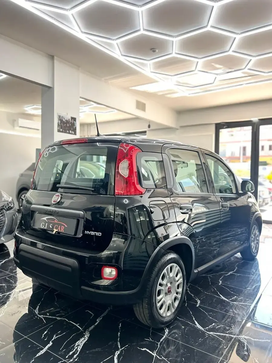 Usata Fiat Panda Cross Cross 69 CV (50 kW) 2023 Nero Utilitaria